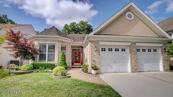 20 Crooked Stick Road, Jackson, NJ 08527