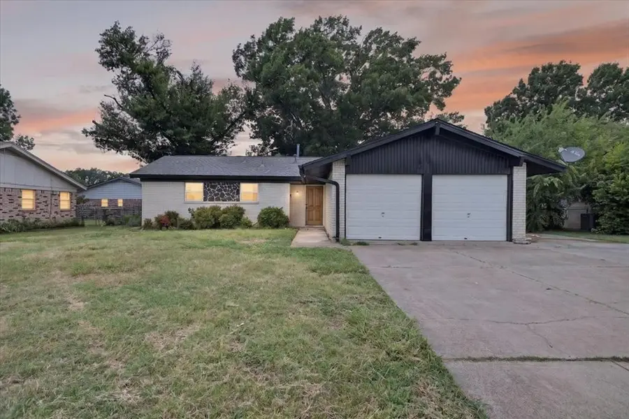 5202 Cloyce Court, North Richland Hills, TX 76180 - #2