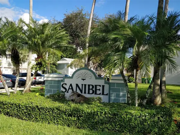 7913 Sanibel Drive #7913, Tamarac, FL 33321