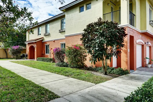 49 SE Sedona Circle #101, Stuart, FL 34994