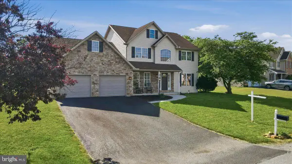 2308 Ocracoke Island Court, CHAMBERSBURG, PA 17202