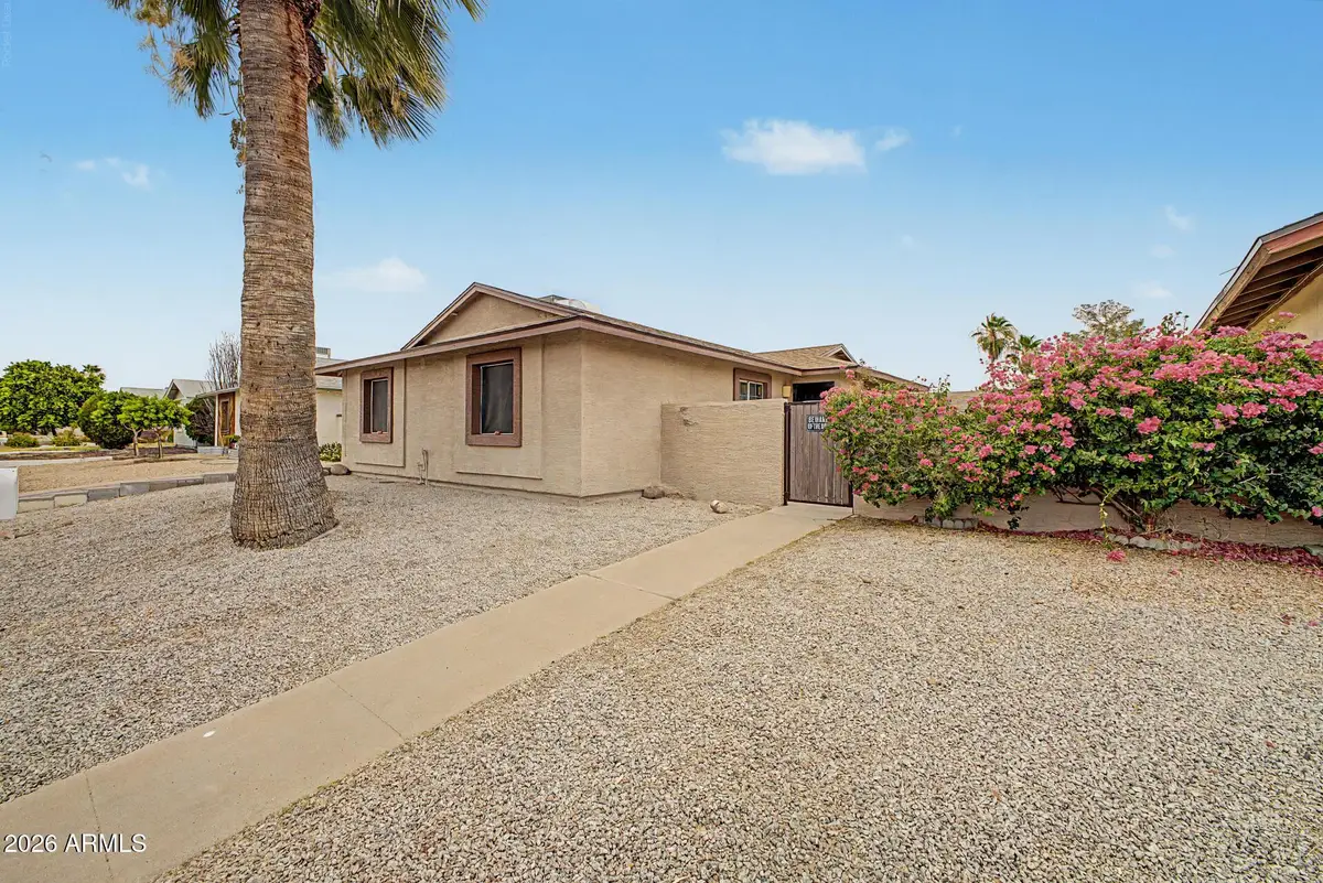 5232 W MAUNA LOA Lane, Glendale, AZ 85306 - #1