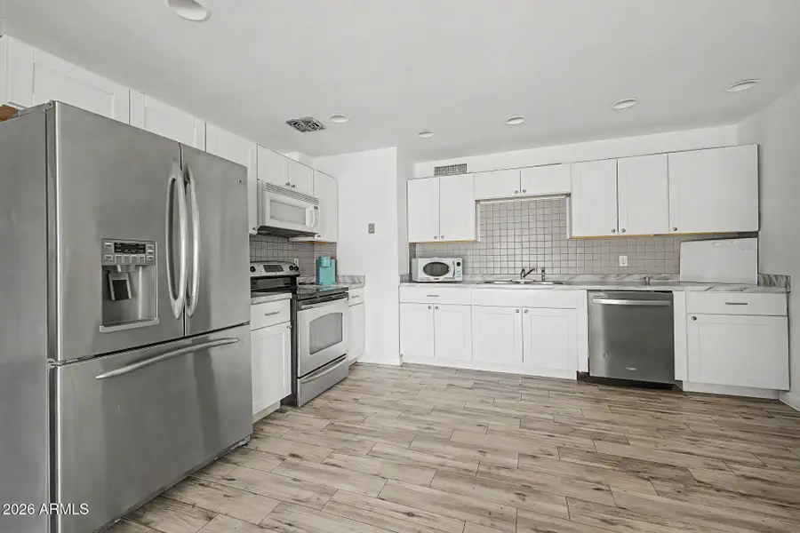 5232 W MAUNA LOA Lane, Glendale, AZ 85306 - #2