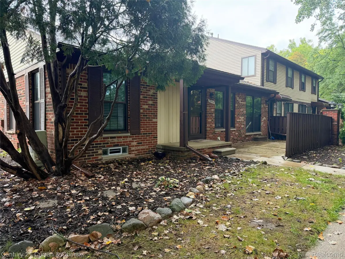 39596 Old Dominion Drive, Clinton, MI 48038 - #1