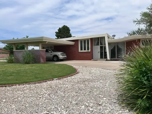 1216 W Thomas St, Carlsbad, NM 88220