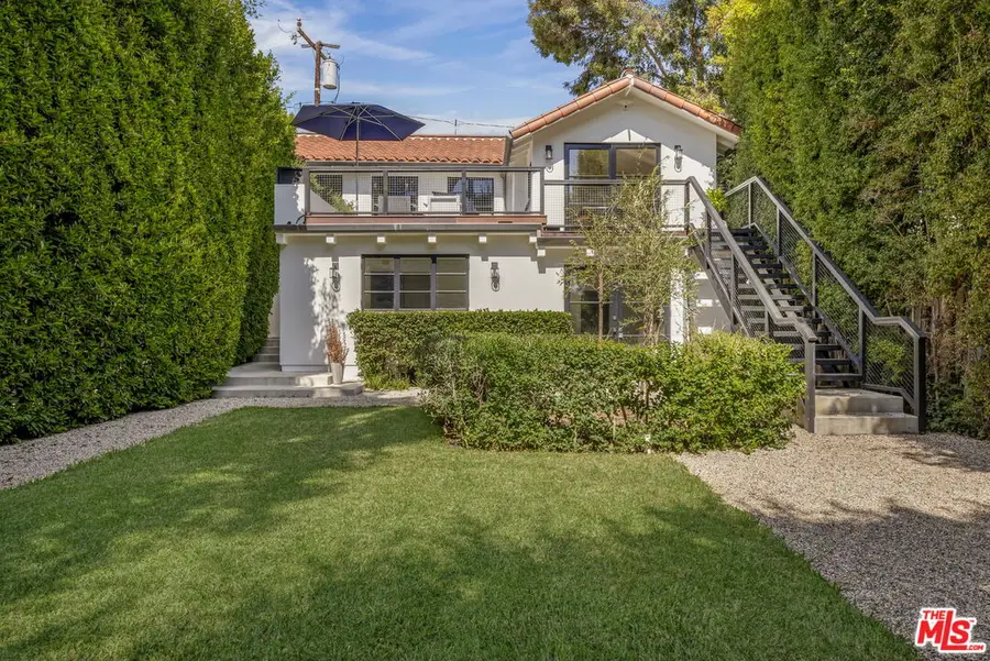 8917 Dorrington Avenue, West Hollywood, CA 90048 - Image #2