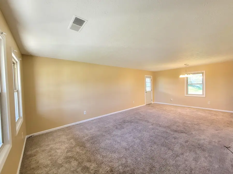 125 Schenkelwood Drive, Frankfort, KY 40601 - #3