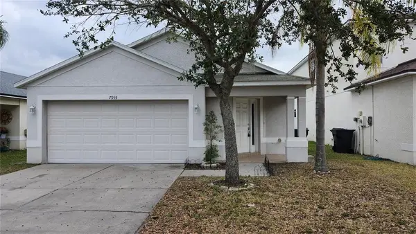 7955 Carriage Pointe Drive, Gibsonton, FL 33534