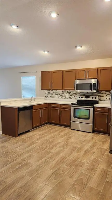 7955 Carriage Pointe Drive, Gibsonton, FL 33534 - #3