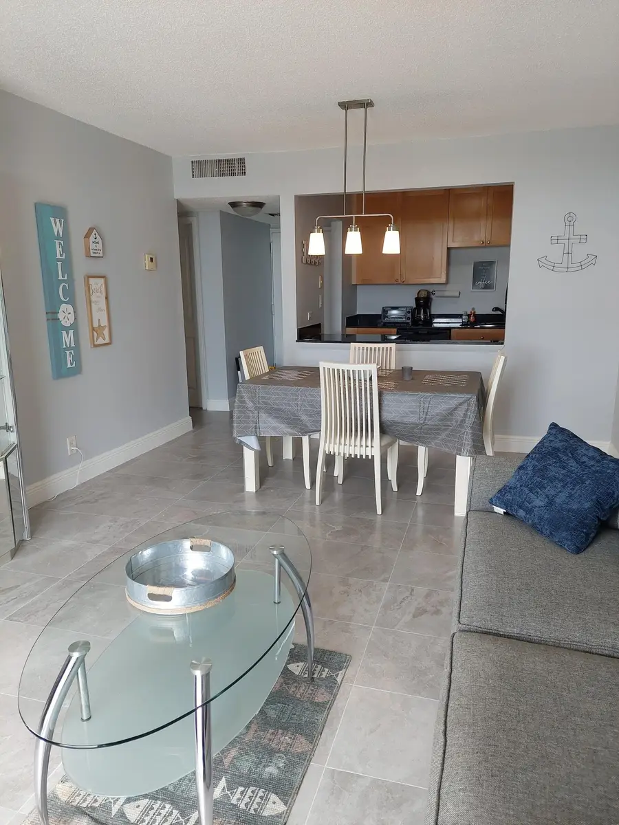 1830 Embassy Drive #605, West Palm Beach, FL 33401 - Image #2