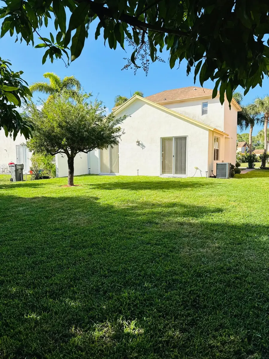 5780 Azalea Circle, West Palm Beach, FL 33415 - #3