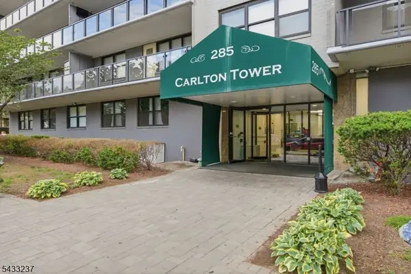 285 Aycrigg Ave #4J, Passaic City, NJ 07055