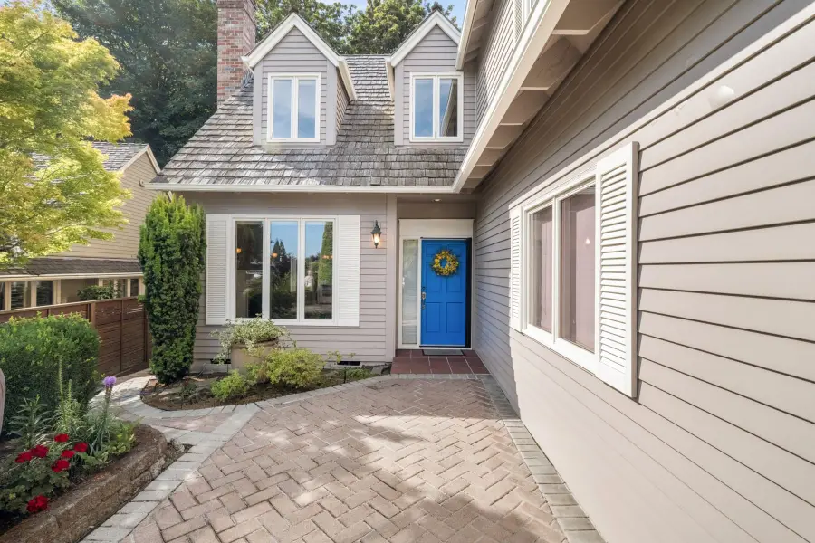 16419 Lexington Ct, Lake Oswego, OR 97034 - #3