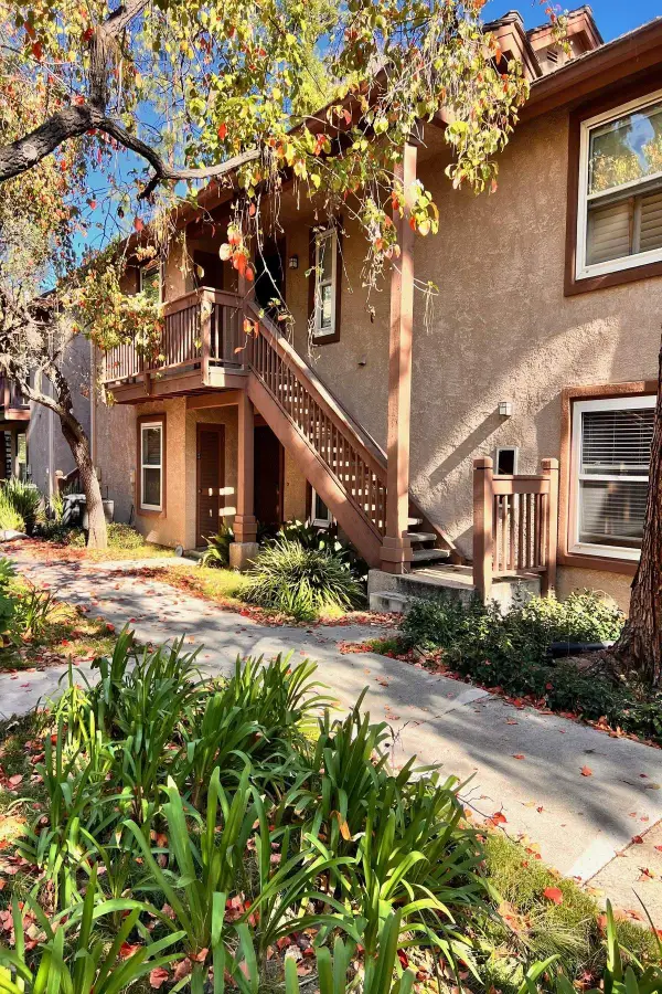 7120 Carlson Circle #285, Canoga Park (los Angeles), CA 91303