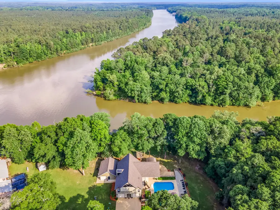 1873 Sandy Land Rd, West Point, MS 39773 - #3