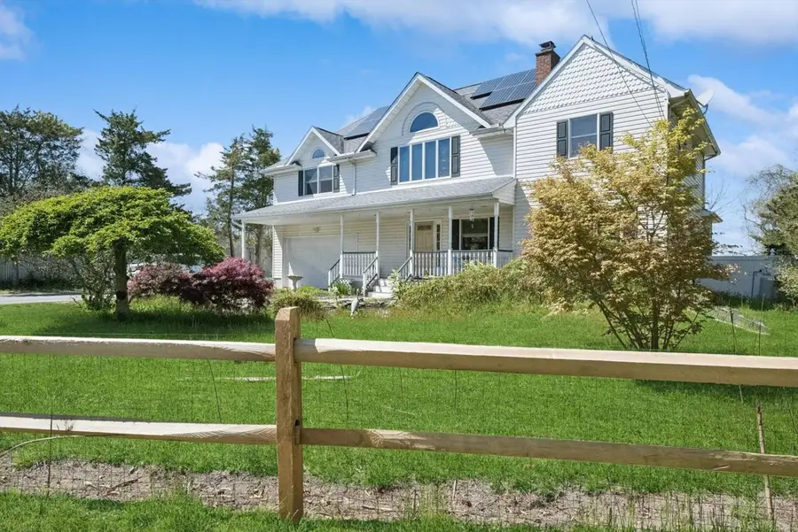 106 S Country Road, Westhampton Beach, NY 11978 - #3