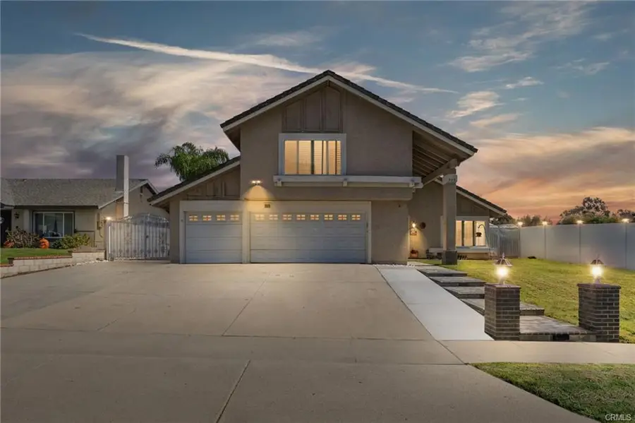 909 Nottingham Drive, Corona, CA 92880 - #2