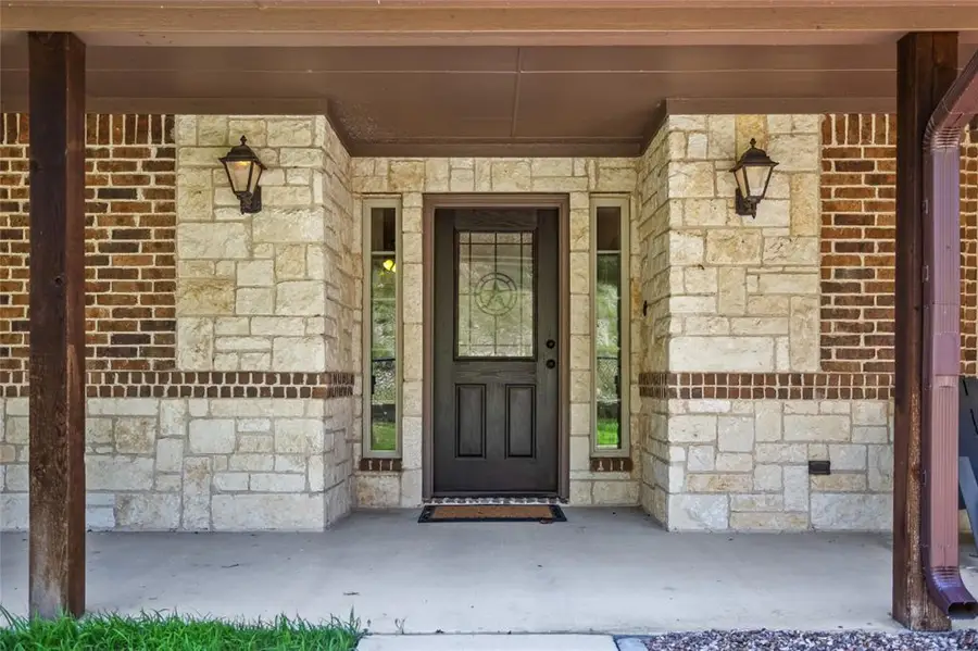 209 Churchill Court, Weatherford, TX 76085 - Image #3