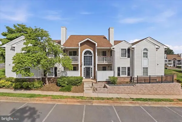 105 Westwick Court , 6, Sterling, VA 20165
