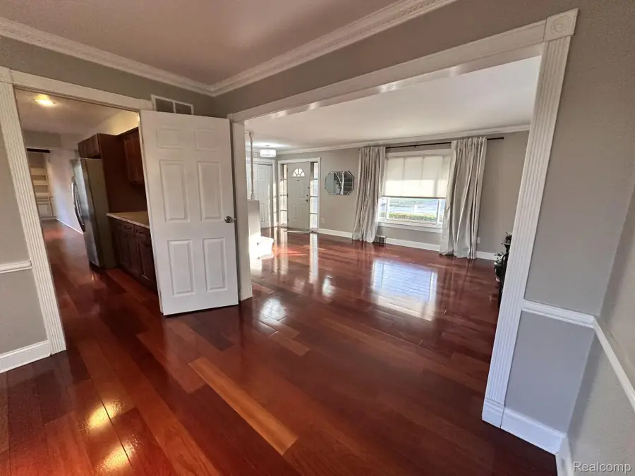 898 Portsmouth Drive, Troy, MI 48084 - #3