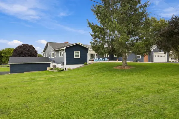 56 White Springs Ln, Geneva, NY 14456