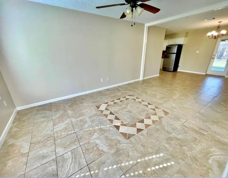 16915 Forest Bend Avenue, Friendswood, TX 77546 - #2