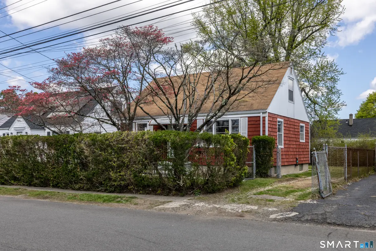 150 Trumbull Avenue, Bridgeport, CT 06606 - #1