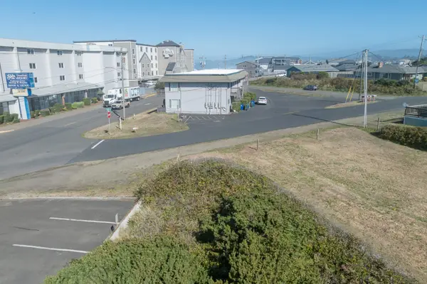 Address Withheld By Seller, Newport, OR 97365