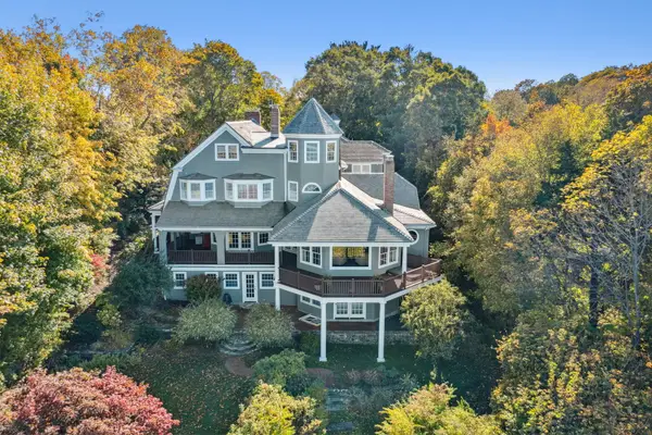 236 Powder Point Ave, Duxbury, MA 02332