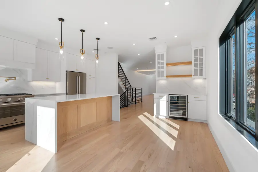 460 Greenmount Avenue, Cliffside Park, NJ 07010 - Image #2