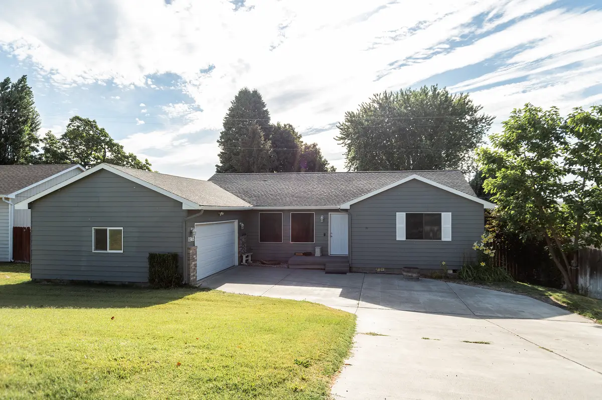 1565 NE 11th St, Benton City, WA 99320 - #1