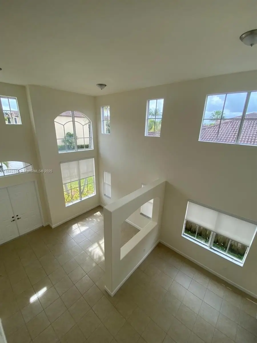 Address Withheld By Seller, Miami, FL 33196 - Image #3
