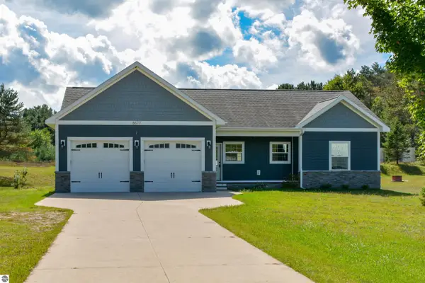 8677 Cedar Run, TraverseCity, MI 49684