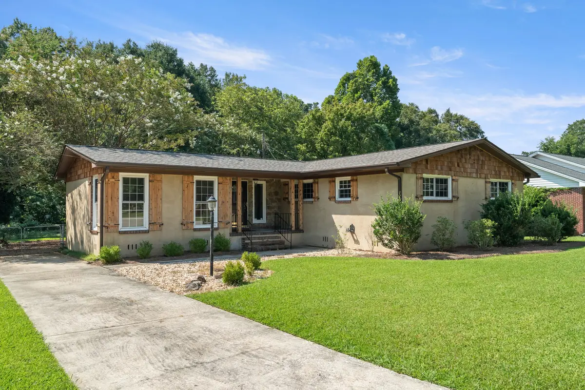 4369 MOUNTAINDALE ROAD, Birmingham, AL 35213 - Image #1