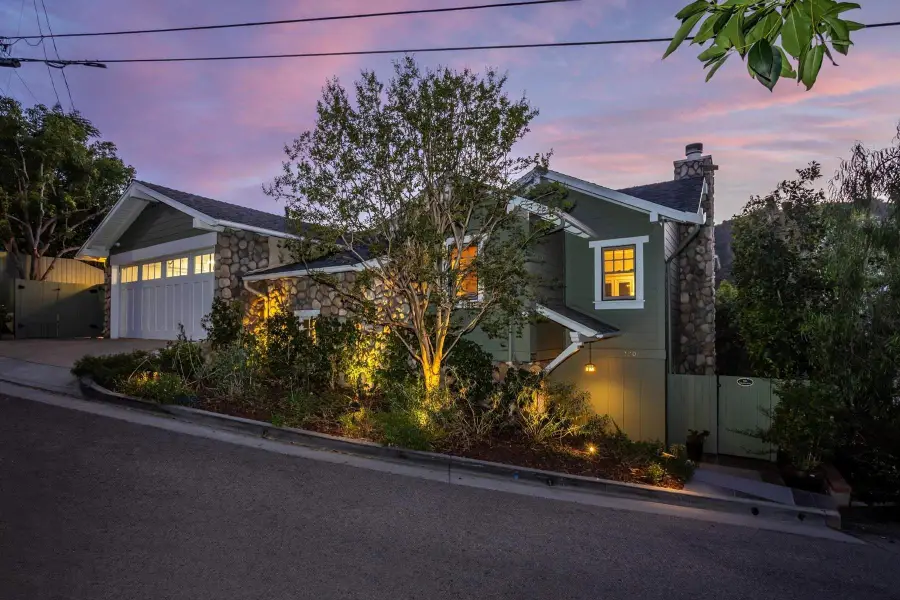 2201 Beech Knoll Road, Los Angeles, CA 90046 - #2