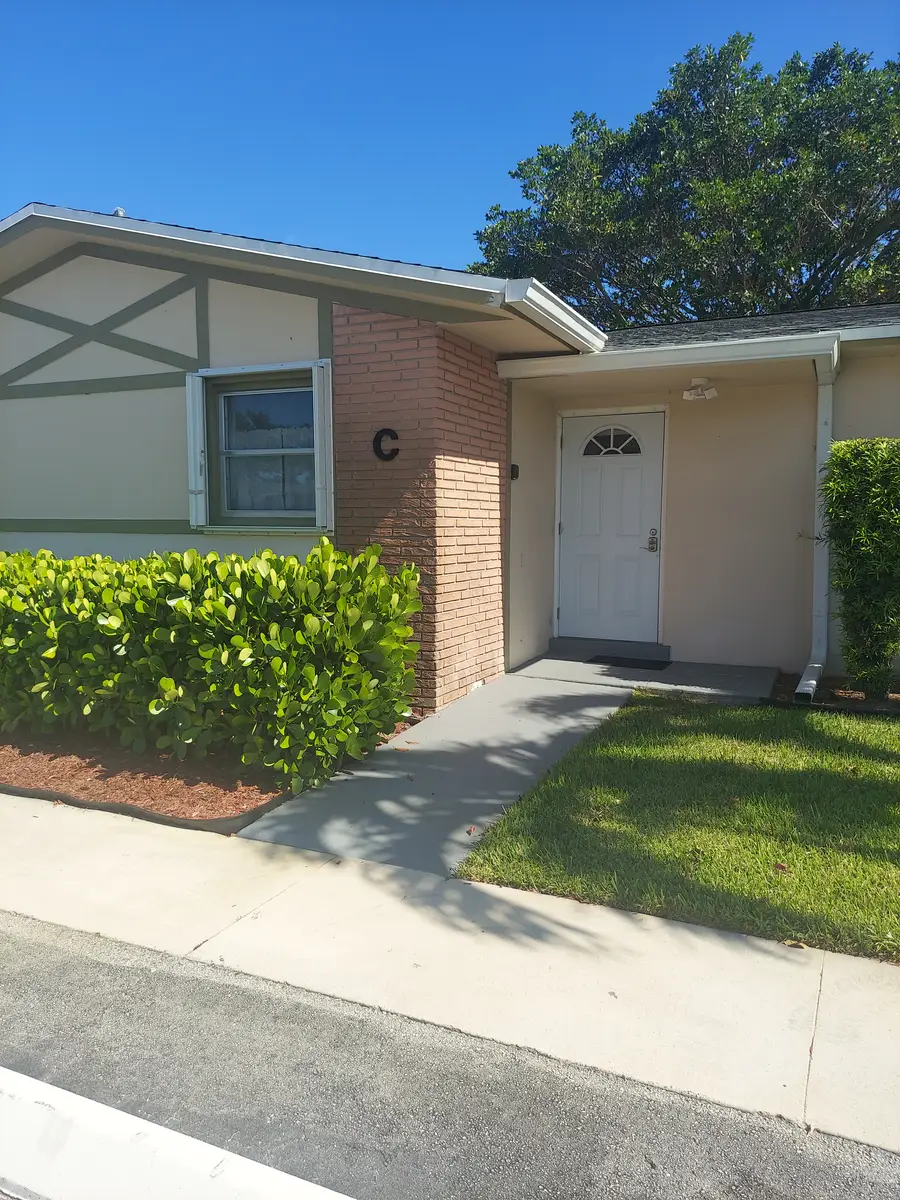 2590 Barkley Drive E C, West Palm Beach, FL 33415 - #2