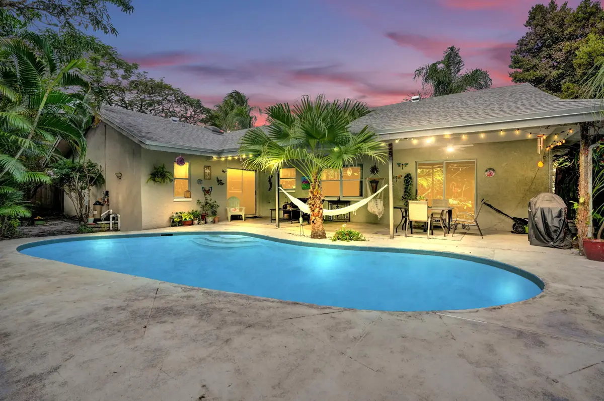 194 Parkwood Drive, Royal Palm Beach, FL 33411 - Image #1