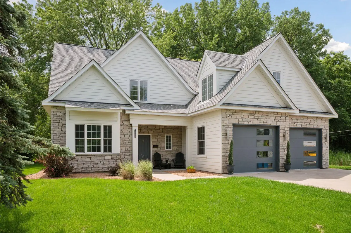 1032 Gardner Street E, Wayzata, MN 55391 - Image #1