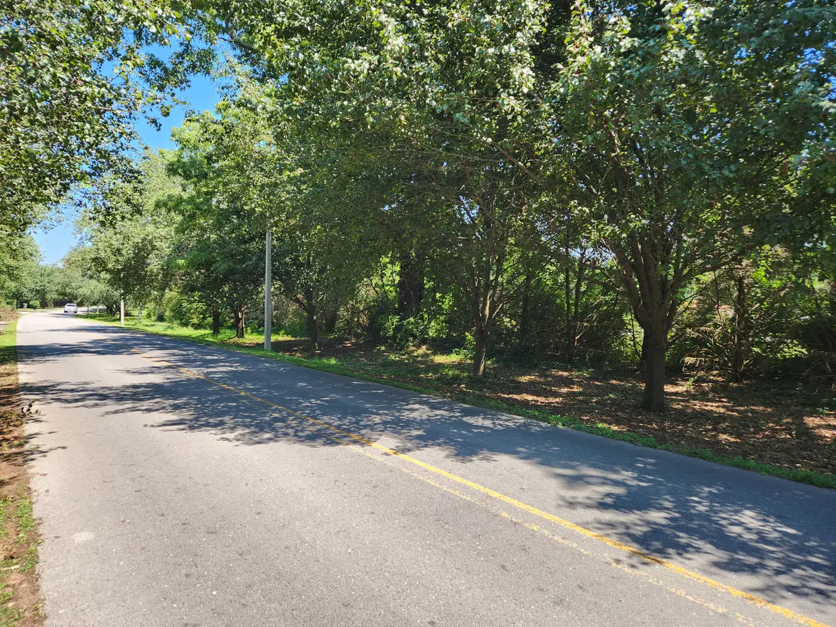 3 Sunset Pointe, Muscle Shoals, AL 35661 - Image #1