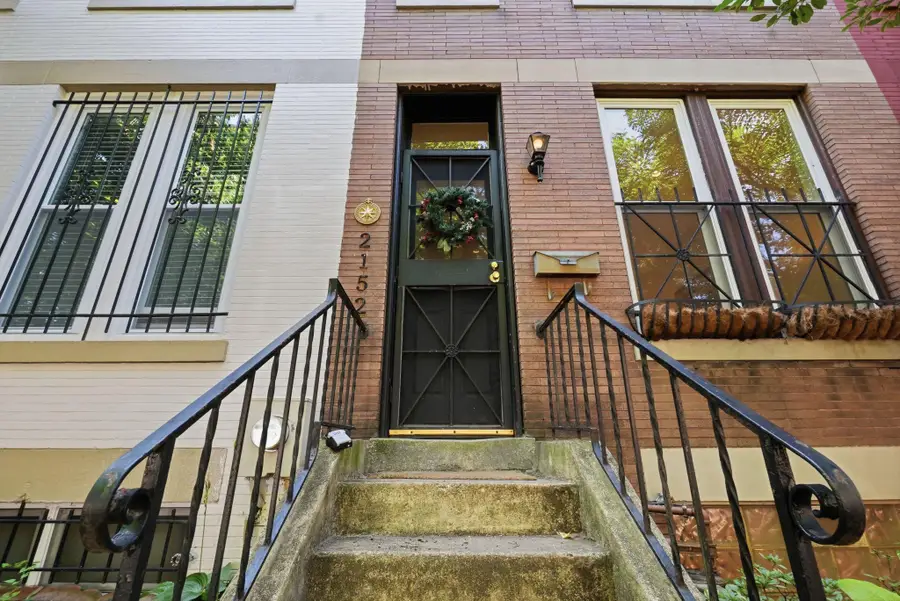 2152 Newport Pl Nw, Washington, DC 20037 - #2