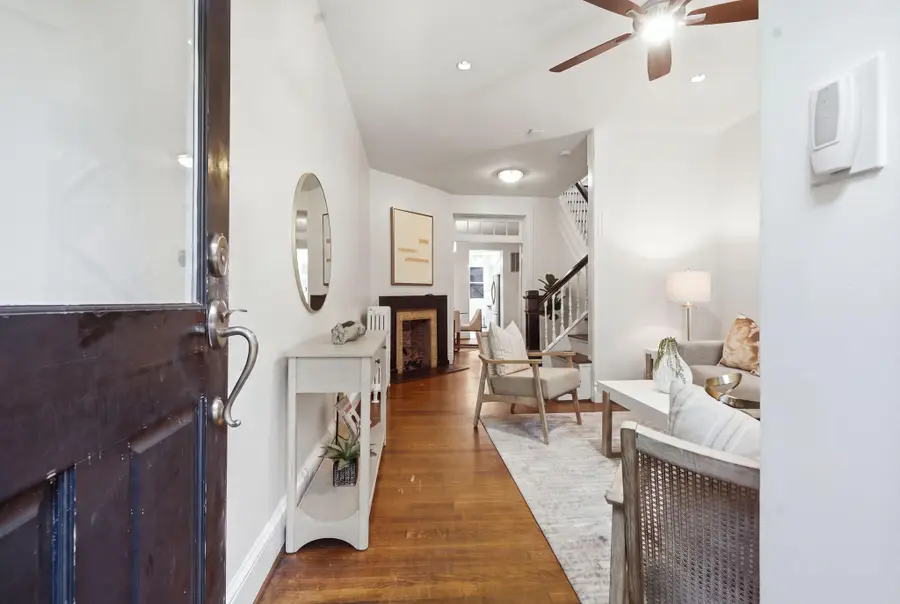 2152 Newport Pl Nw, Washington, DC 20037 - #3