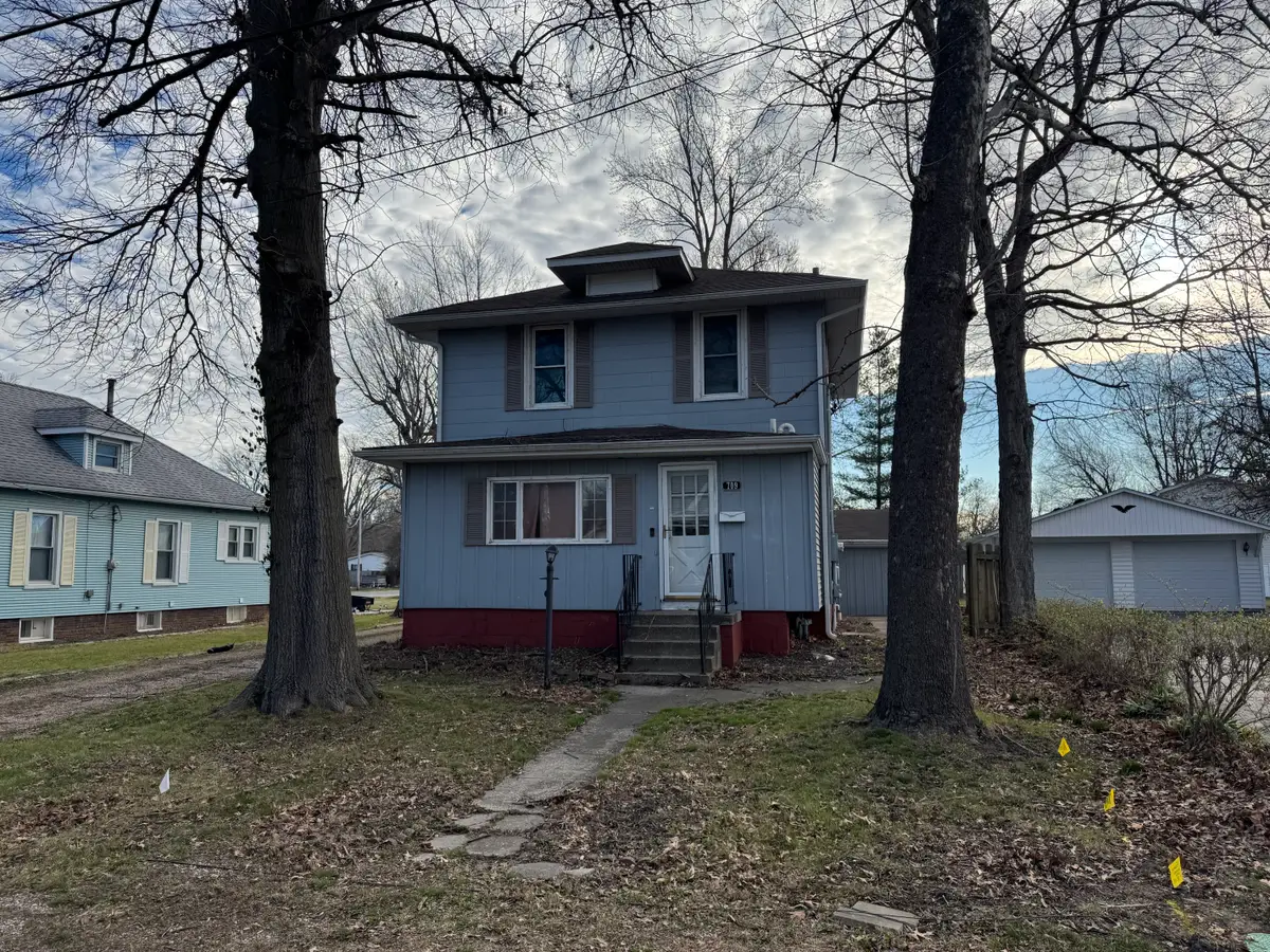 709 Mayo Street, Carlinville, IL 62626 - #1