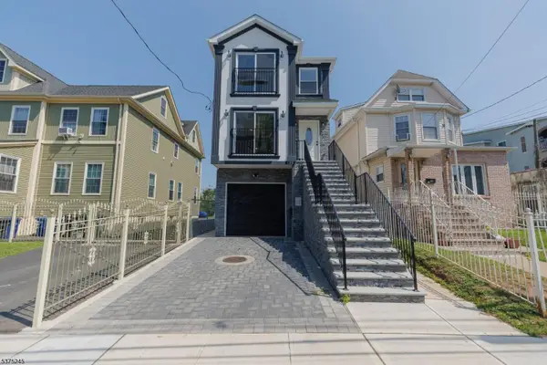 515 Walnut St #2, Elizabeth City, NJ 07201-1104