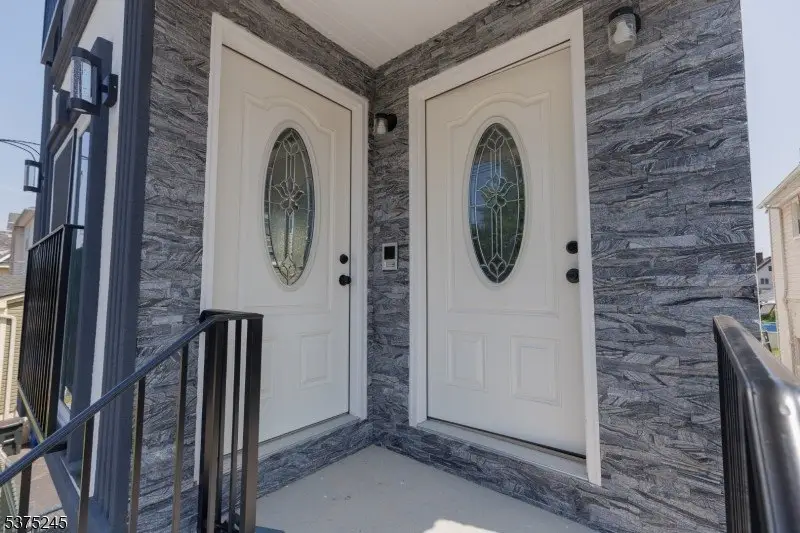 515 Walnut St #2, Elizabeth, NJ 07201-1104 - #2