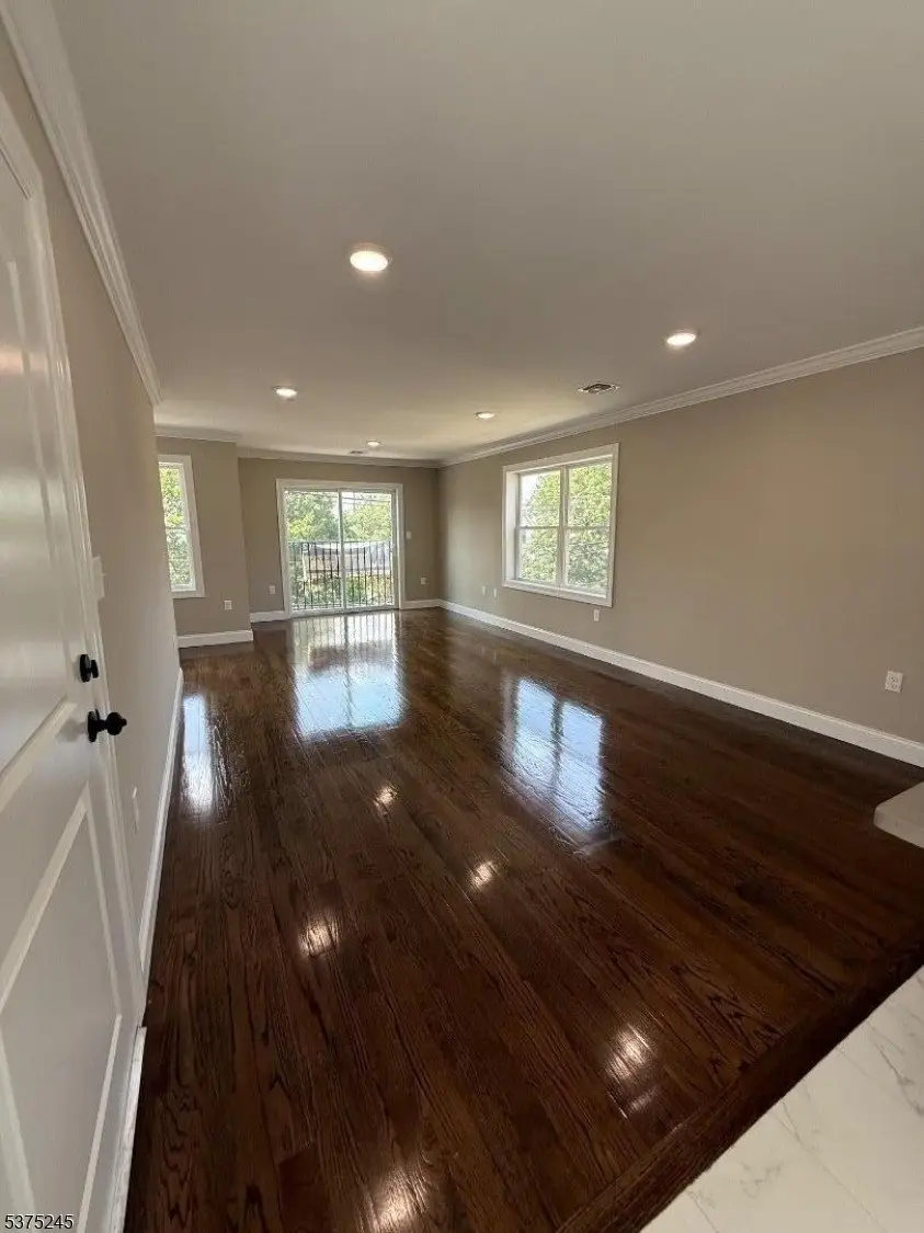 515 Walnut St #2, Elizabeth, NJ 07201-1104 - #3