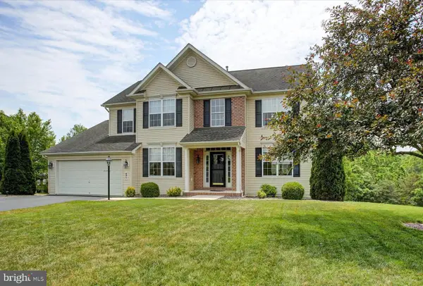 641 Shannon Dr N, GREENCASTLE, PA 17225