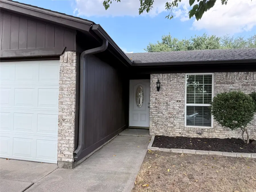 2704 Springlake Court, Irving, TX 75060 - #2