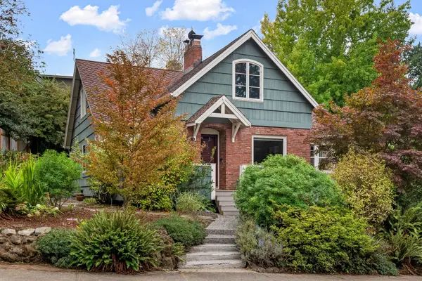7855 SW 6th Ave, Portland, OR 97219