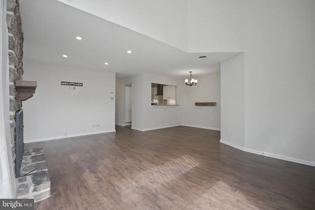 31 Brookside Court, Horsham, PA 19044 - #1