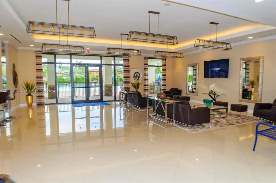 312 SE 37th Ter, Homestead, FL 33033 - #2